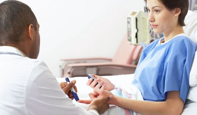 Die Messung des Glukosespiegels im Blut hilft bei der Diagnose von Diabetes